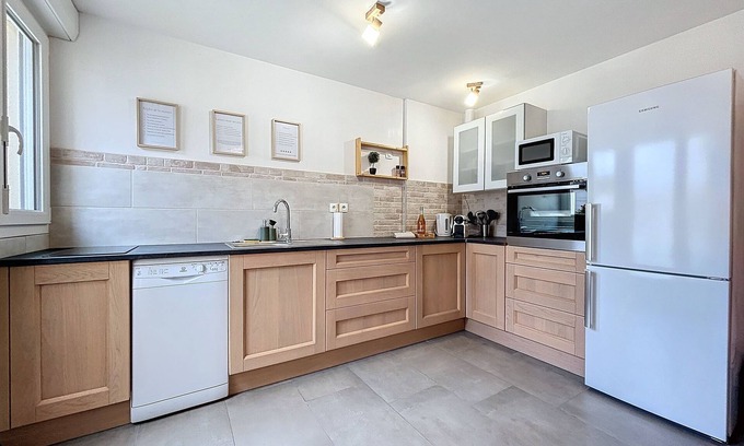 Quartier Saint-Clement - Jardin des Plantes Apartment | Appt Neuf Jardin Stationnement Gratuit 10 min Gare Métro 1h30 Paris
