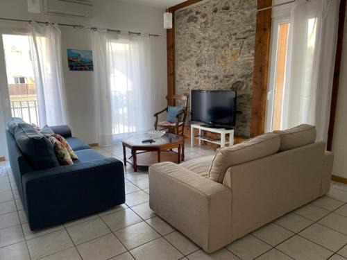 Port-Vendres Apartment | Appt spacieux, charme de la pierre Catalane