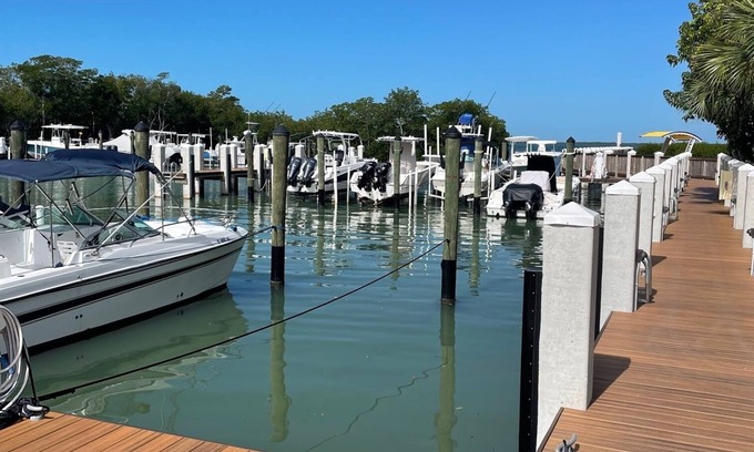 Rock Harbor Condo | APRIL SPECIAL RARE AVAIL Landings of Largo 2/2 covered parking access +boat ramp