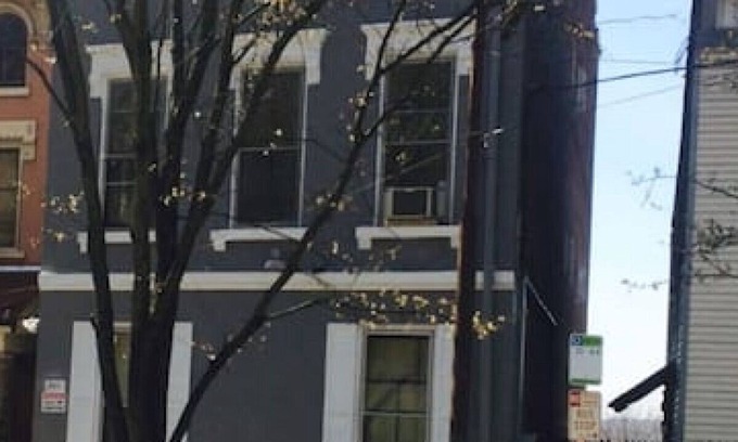 CUF Apartment | Apt #4 · Clean and Historical one bedroom apt in OTR/UC