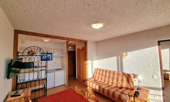 Saint-Michel-de-Chaillol Apartment | Apt 6 pers, south balcony, central, pets allowed, parking, WiFi, dishwasher