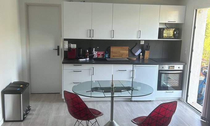 Montauroux Apartment | Apt Meublé Tout Confort, Indépendant, au Calme Absolu, Avec Piscine Privative