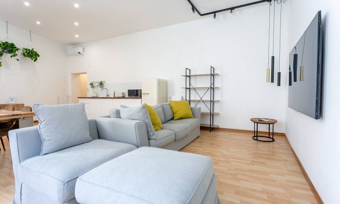 Vatican Apartment | APT Rome 5 BDRM’s