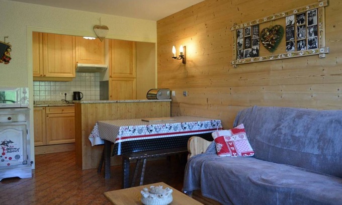 Le Grand-Bornand Apartment | Apt with fireplace, south balcony and parking in Le Grand-Bornand
