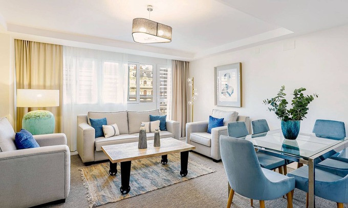 Central District Apartment | Aptment near the Cathedral. Isabel la Catolica II