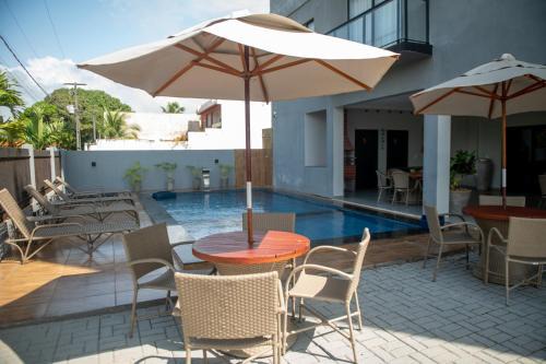 Barreira do Boqueirao Apartment | Apto a 100m da praia c 2 suites, Wi Fi e Piscina