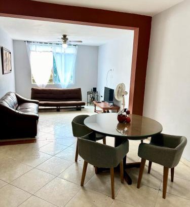 Guadalajara de Buga Apartment | Apto a 300 mts de la Basilica de Buga + Wifi