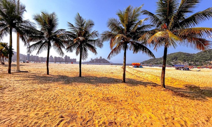 Sao Vicente Apartment | Apto a poucos metros da Praia do Gonzaguinha/SP