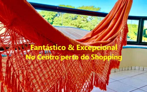 Centro Apartment | Apto no centro perto do Shopping com 2 Quartos de Casal ArCond WiFi Fibra HomeOffice e Garagem em Dourados