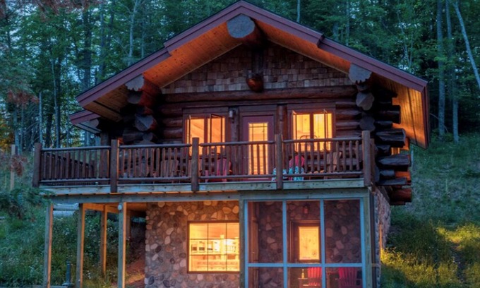 Lac La Belle Cabin | Aqua Log Cabins Resort