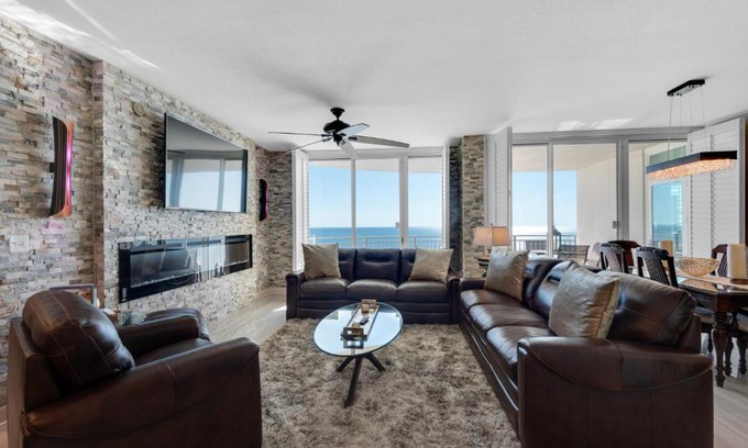 Panama City Beach House | Aqua Unit 1602- Gorgeous 3 bedroom 3 bath