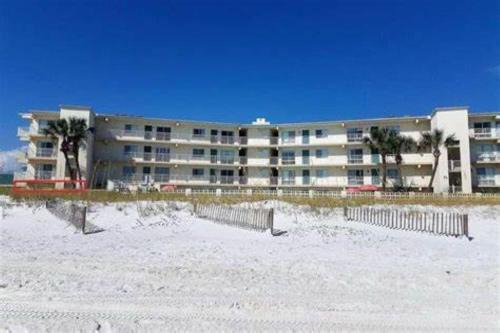 Fort Walton Beach Apartment | Aqua Villa #105 Beachside 2 bedroom condo