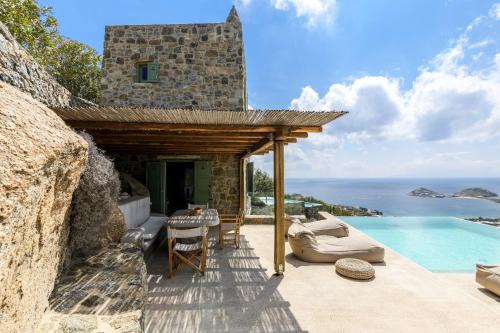 Kalafatis Villa | Aquadise Seaview Pool Villa - Three Bedrooms