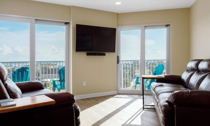 South Padre Island Condo | Aquarius 508 - Warm, welcoming;Luxe amenities;Bayside Sunset view