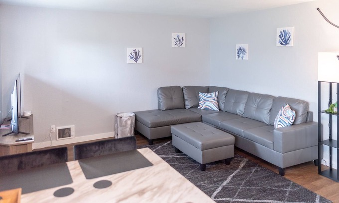 Ocean Shores Apartment | AquaShores#1 - Pet friendly, BBQ grill & free Wifi