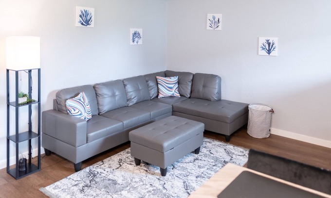 Ocean Shores Apartment | AquaShores#2 - Pet friendly, BBQ grill & free Wifi