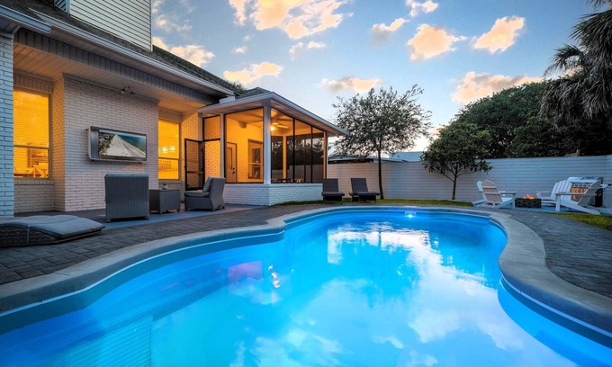 Atlantic Shores House | AquaTerra: Heated Pool + Beachside + Game Room