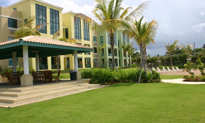 Mediania Alta Apartment | Aquatika True Beachfront Luxury Villa