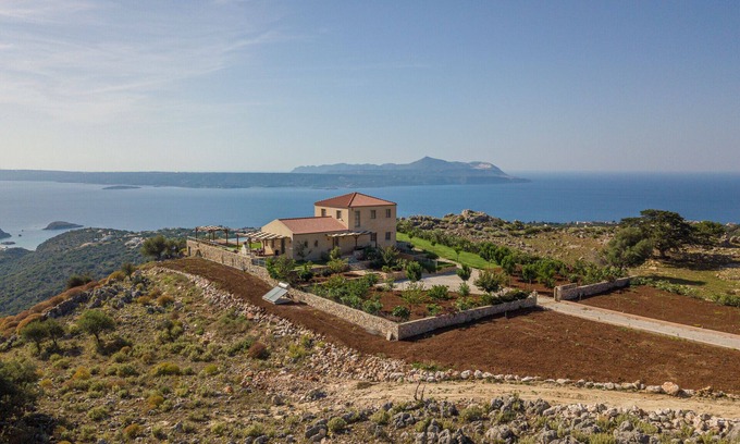 Drapanos Villa | Aquila Villa, breathtaking panoramic view and huge, heated pool
