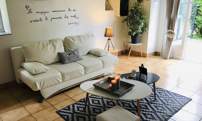 Saint-Barthelemy House | Ar Chapel Govero - Independent house fully equipped with enclosed garden.