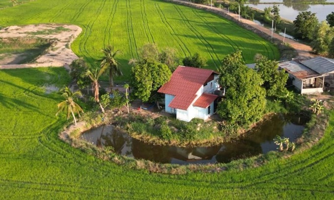 Banphot Phisai Villa | Aran Hostel & Cafe Nakorn Sawan