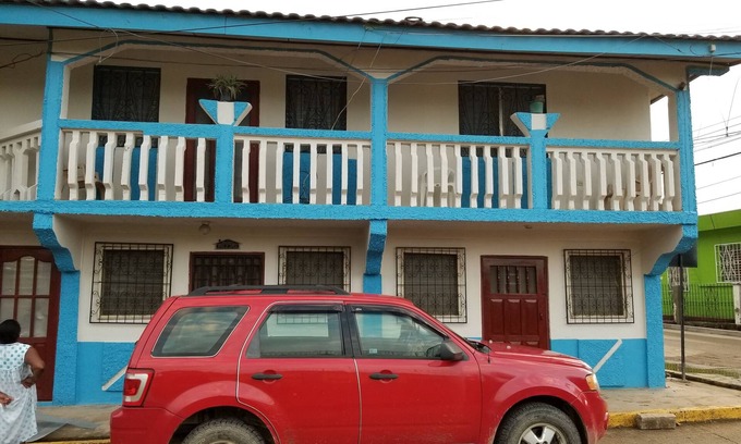 Trujillo House | Arca De Alianza Family Friendly, FullnKitchen, Air Conditioning, Strong Wi-Fi.