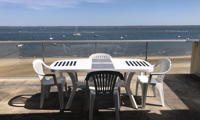 Arcachon Apartment | ARCACHON center Front de mer Apartment 65 M2 with large private terrace