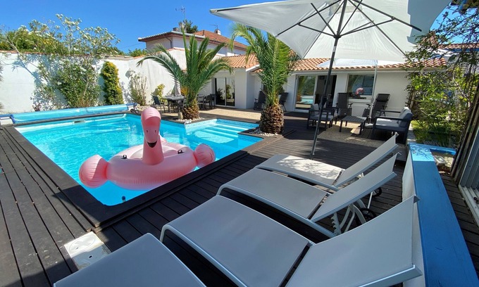 Arcachon Villa | Arcachon villa with heated pool 200 meters from the beach. All on foot
