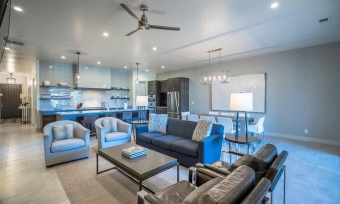 Santa Clara House | Arcadia 4 | Perfect Poolside Location * Private Hot Tub