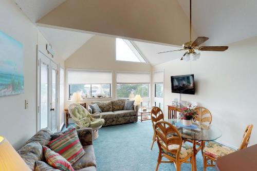 Myrtle Beach Apartment | Arcadian Dunes III