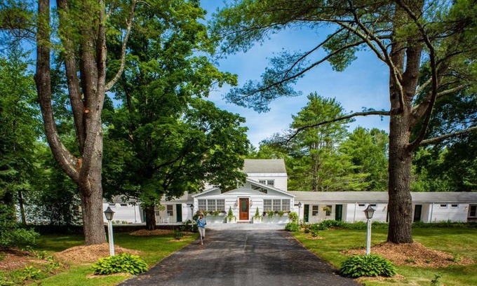Sunderland Hotel | Arcady Mountain Motor Lodge