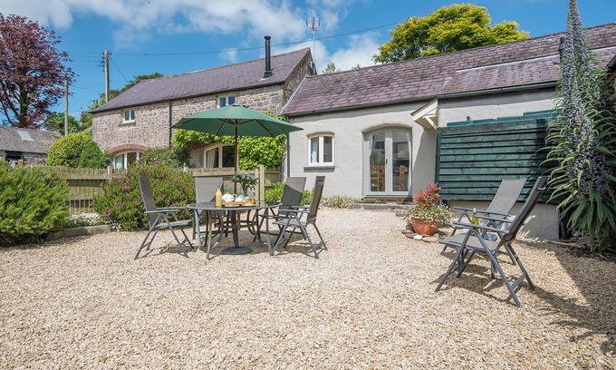 Stackpole Cottage | Arch Barn, Holiday Cottage St Twynnells, Nr Bosherston | Stackpole, Sleeps 6, 3 bedrooms, bathrooms