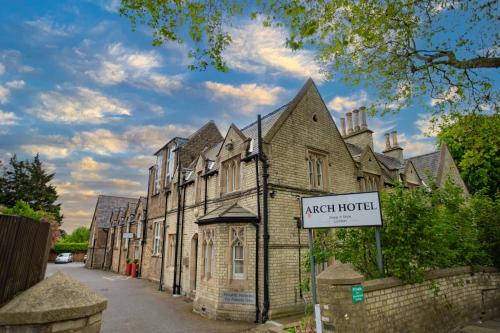 Junction Apartment | Arch Hotel