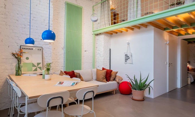 Mitte Apartment | Architektur Apartment - Best Location: Mitte - Brunnenstrasse