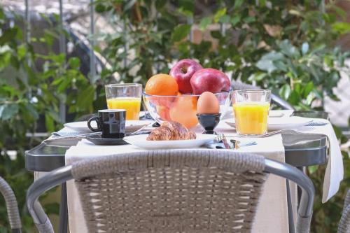 Pangrati Apartment | Archive, The Art of Living