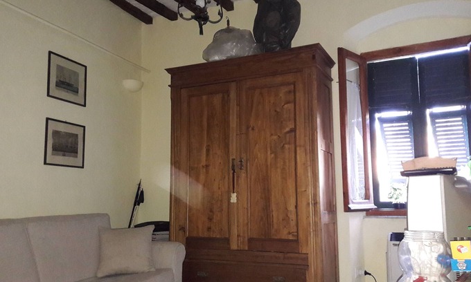 Arcola Apartment | Arcola (La Spezia) Apartment in typical Ligurian house in historic village