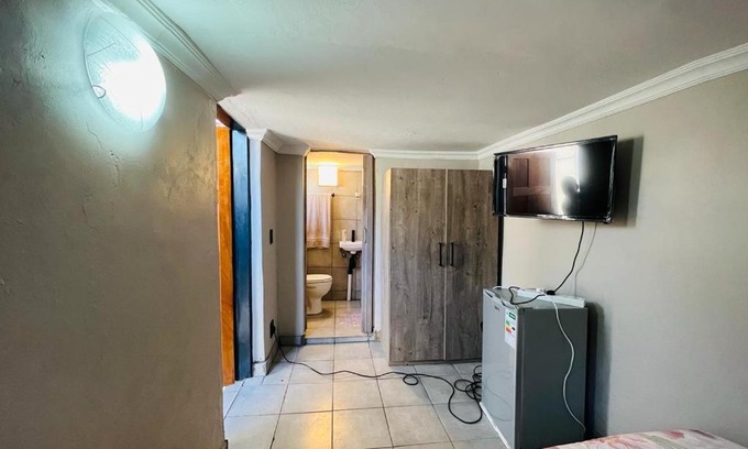 Greater Johannesburg Metropolitan Area Apartment | Arcon Accommodation