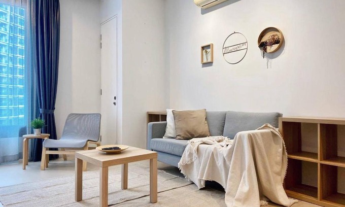 Mont Kiara Apartment | Arcoris Mont Kiara 1 to 5 pax Minimalist Modern Netflix