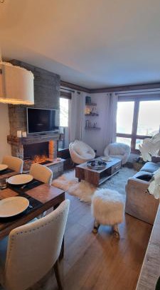 Arc-1950 Apartment | Arcs 1950 Appartement Luxe type chalet 5 à 7 personnes Vue imprenable sur le Montblanc skis aux pieds