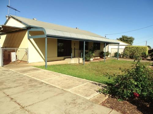 Ardrossan House | Ardy House