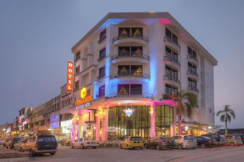 Kuantan Hotel | Arenaa Batik Boutique