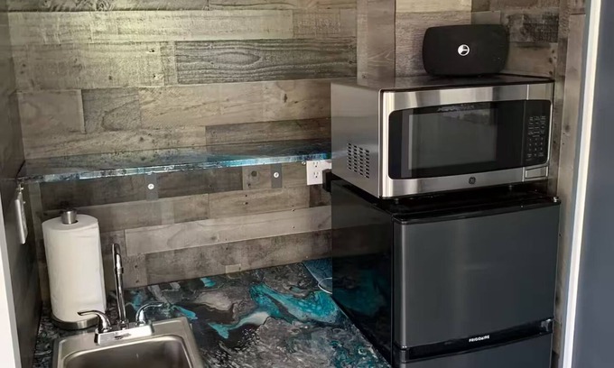 Kitty Hawk Apartment | Argyles Too! A brand new Loft Efficiency