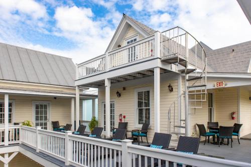 Old Town Apartment | ARIA at Azul Mansion Key West