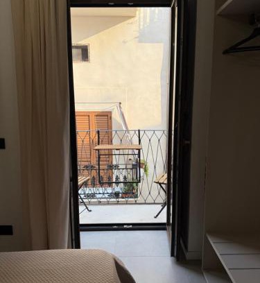 Old Town Bed & Breakfast | Aria B&B Cefalù