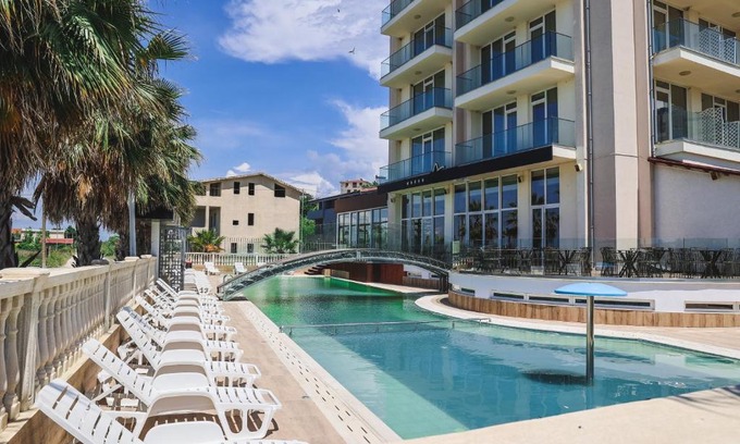 Rade Hotel | Aria Beach Resort