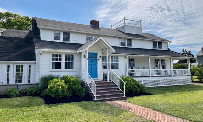 Hampton Bays Bed & Breakfast | Aria & Mare Hamptons