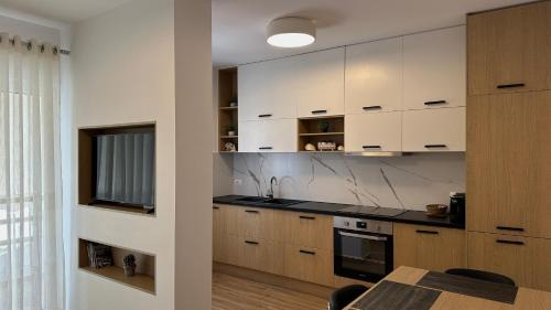 Qender Apartment | Aria's Apartment - City Center
