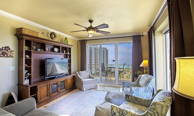 Miramar Beach Condo | Ariel Dunes I 910 - Gulf View Condo, Heated Community Pool, Onsite Dining!