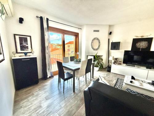 La Maddalena Apartment | Ariosto Apartment La Maddalena Centro