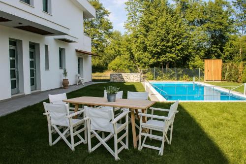 Olympiada Apartment | Aristotelia Gi Ikies - Olympiada Poolside Retreats